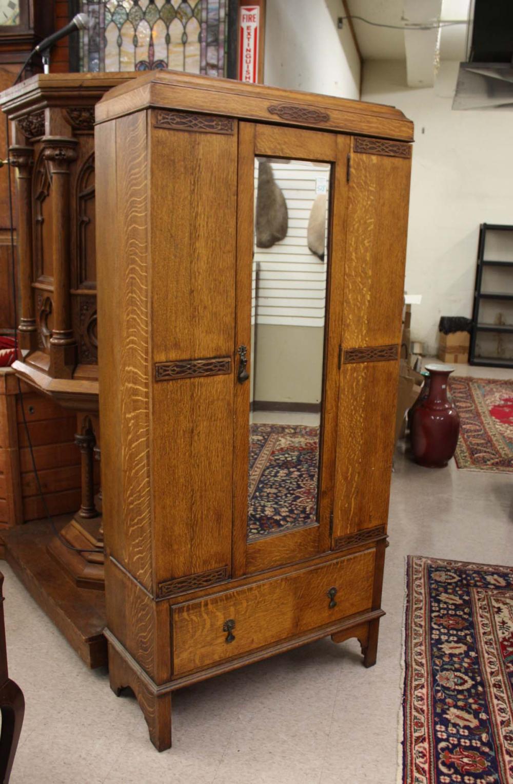 Appraisal: SINGLE-DOOR OAK WARDROBE English early th century H x W