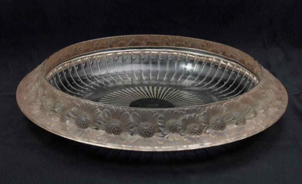 Appraisal: LALIQUE FRENCH CRYSTAL MARGUERITES BOWL Signed Lalique France '' dia