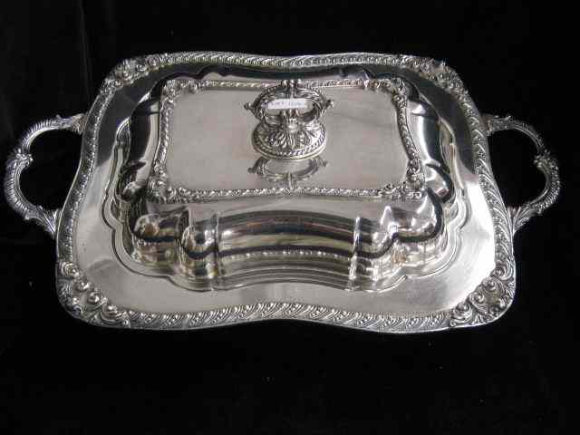 Appraisal: Silverplate Covered Entree Server footed handled '' x '' lid