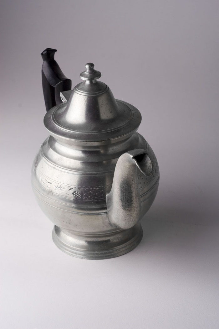 Appraisal: PEWTER TEAPOT EBEN SMITH Beverly Massachusetts - Maker's mark stamped