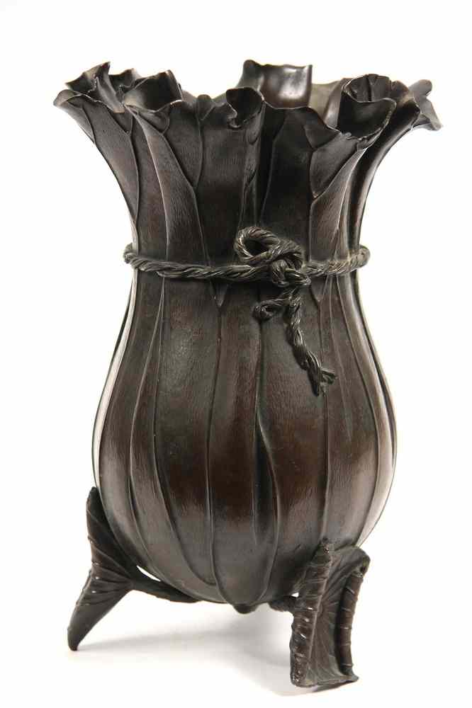 Appraisal: JAPANESE BRONZE VASE - Signed Meiji Period Japanese Bronze Vase