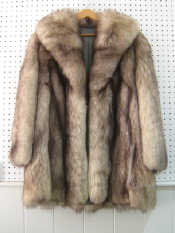 Appraisal: Fox fur coat size S