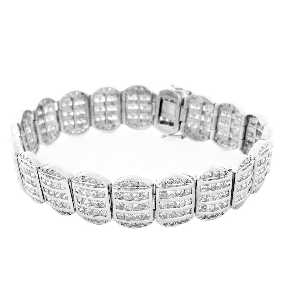 Appraisal: ct Diamond and K Gold Bracelet Approx Carat TW Invisible