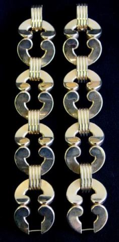 Appraisal: JEWELRY Pair of kt Yellow Gold Retro Bracelets Total approximate