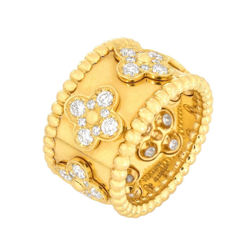 Appraisal: Van Cleef Arpels 'Perlee Clover' Ring Van Cleef Arpels -