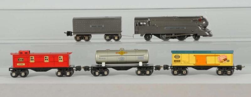 Appraisal: Lionel No E O-Gauge Freight Set Description Pre-war Set includes