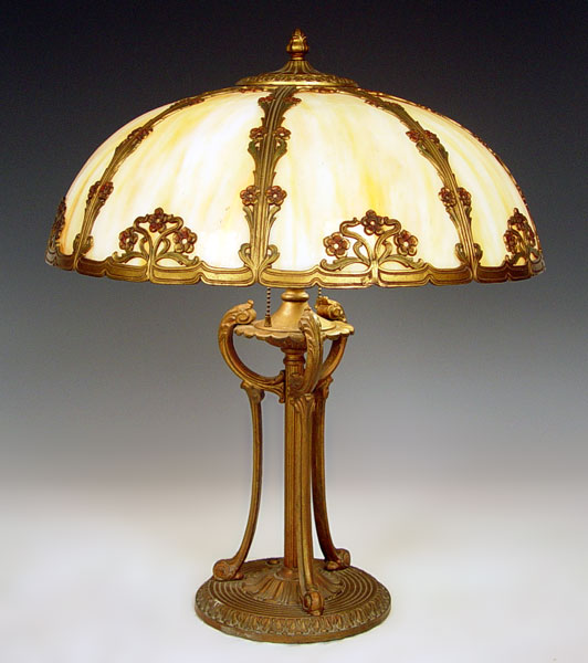 Appraisal: VINTAGE SLAG GLASS TABLE LAMP panel dome shade with caramel