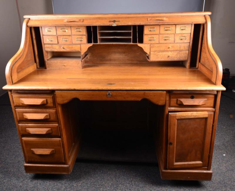 Appraisal: Large Slatted Hatch Roll Top Desk Has S curved front