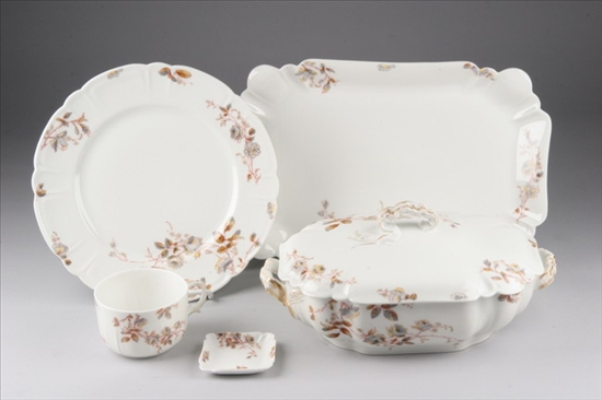 Appraisal: -PIECE HAVILAND LIMOGES PORCELAIN PARTIAL DINNER SERVICE late th century