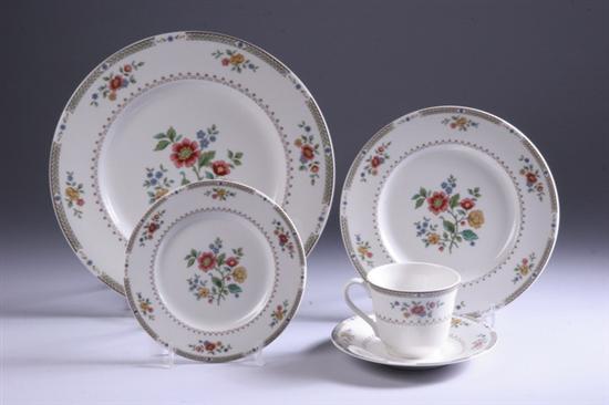 Appraisal: -PIECE ROYAL DOULTON BONE CHINA DINNER SERVICE Kingswood pattern Service