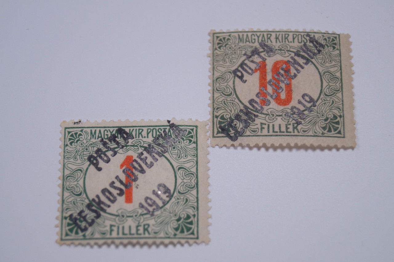 Appraisal: CZECHOSLOVAKIA - f green and red with 'Posta Ceskoslovenska '