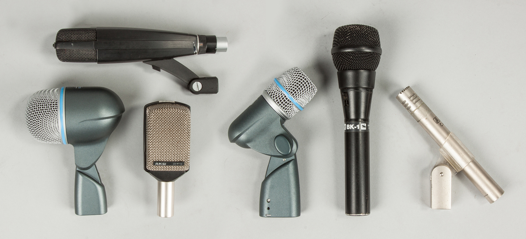 Appraisal: Group of Six Microphones Sennheiser MD original case Shure Beta