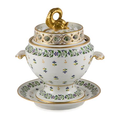 Appraisal: Chamberlain's Worcester Porcelain Tureen and Underplate Estimate -