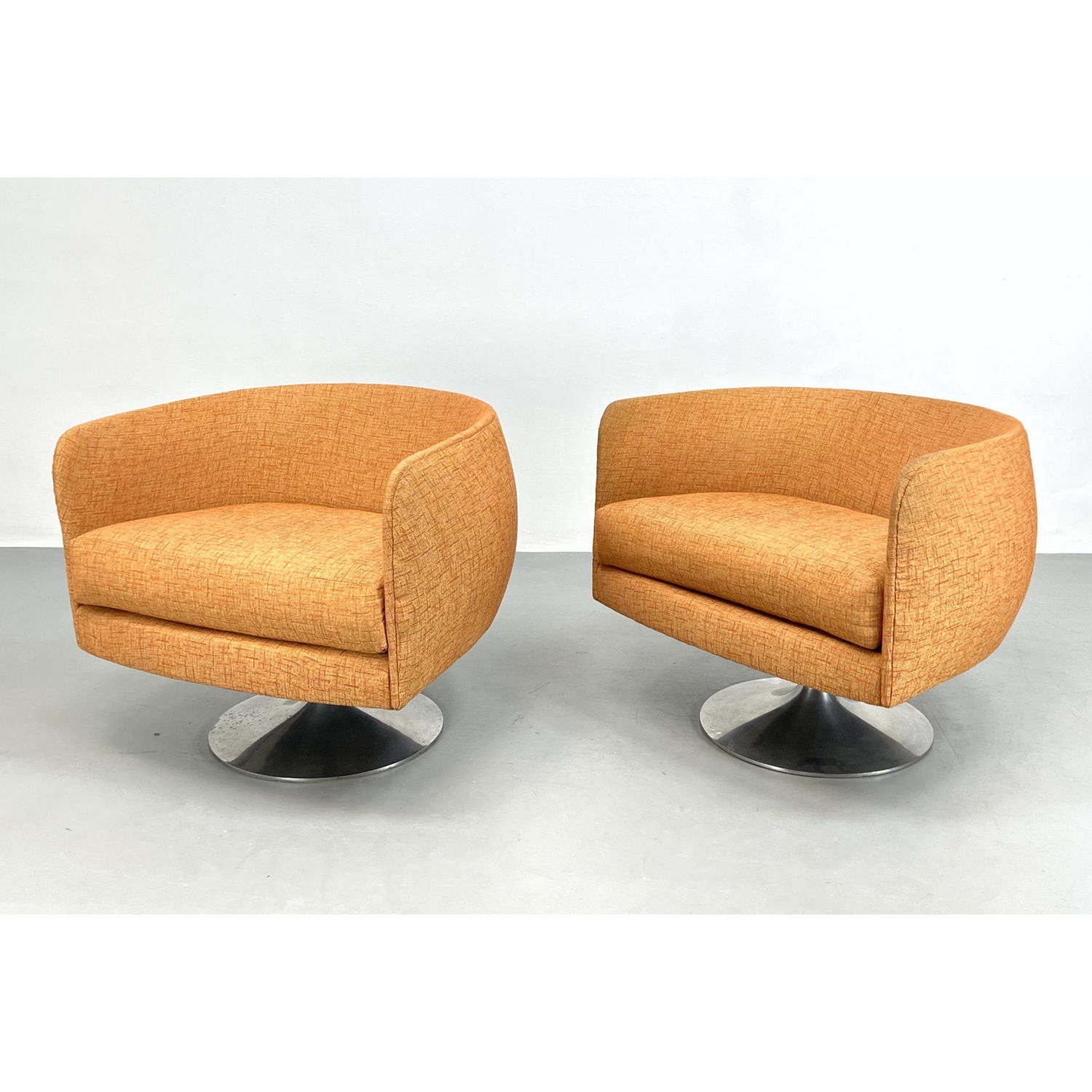 Appraisal: Pair Vintage Tulip Base Tub Lounge Chairs Great form Light