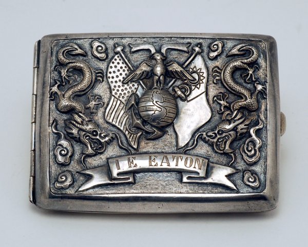 Appraisal: World War II era US Marine silver souvenir cigarette case