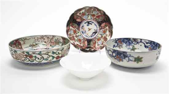 Appraisal: A Group of Four Chinese and Japanese Porcelain Articles comprising