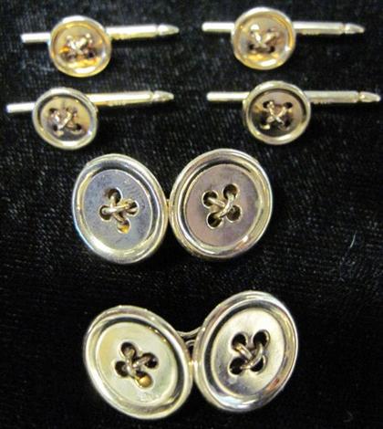 Appraisal: Gentleman's karat yellow gold 'button' dress set Jost BrothersTotal weight