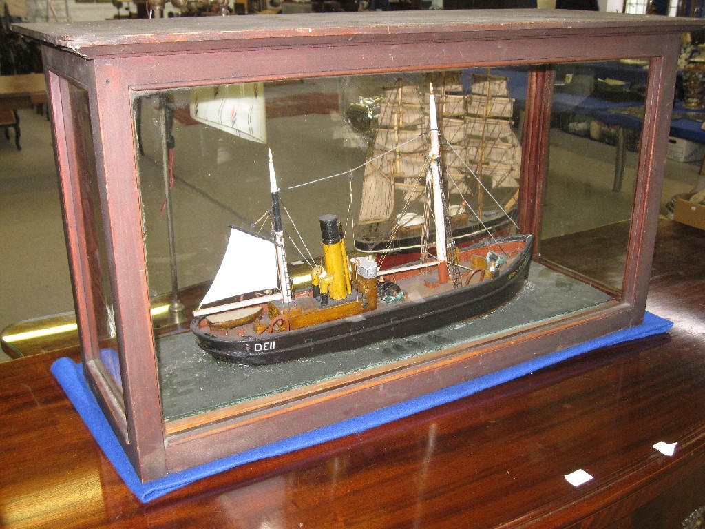 Appraisal: Scale model of a steamboat - 'Strathblane' in glass case