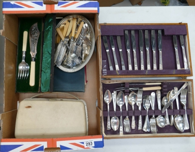 Appraisal: A mixed collection of items to include cased cutlery set