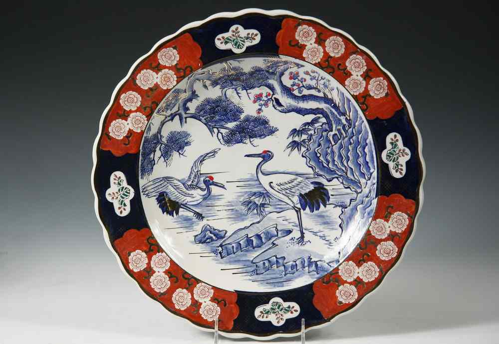 Appraisal: IMARI CHARGER - Meiji period Japanese Imari scalloped edge charger