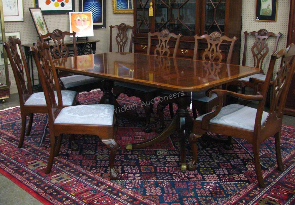 Appraisal: A Kittinger dining room table and chairs solid mahogany including