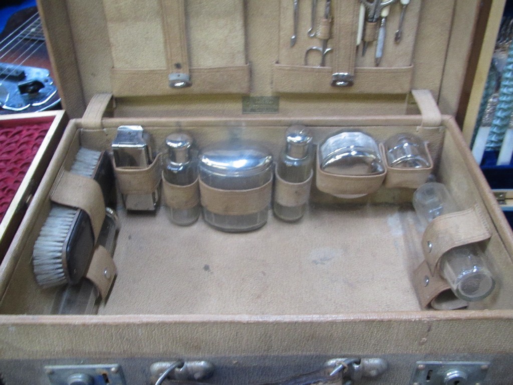 Appraisal: Fitted travel toilet case