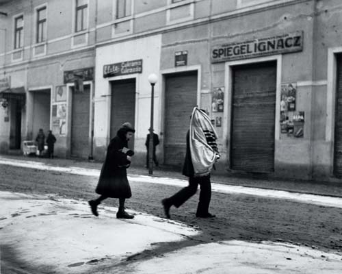 Appraisal: VISHNIAC ROMAN - The Scroll is Being Carried Silver print