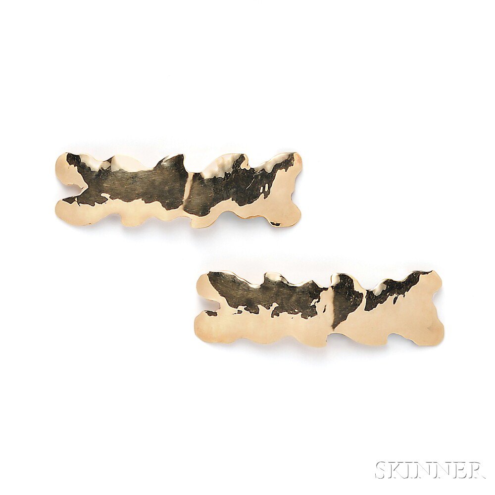 Appraisal: Pair of kt Gold Hammered Barrettes dwt lg in Estimate