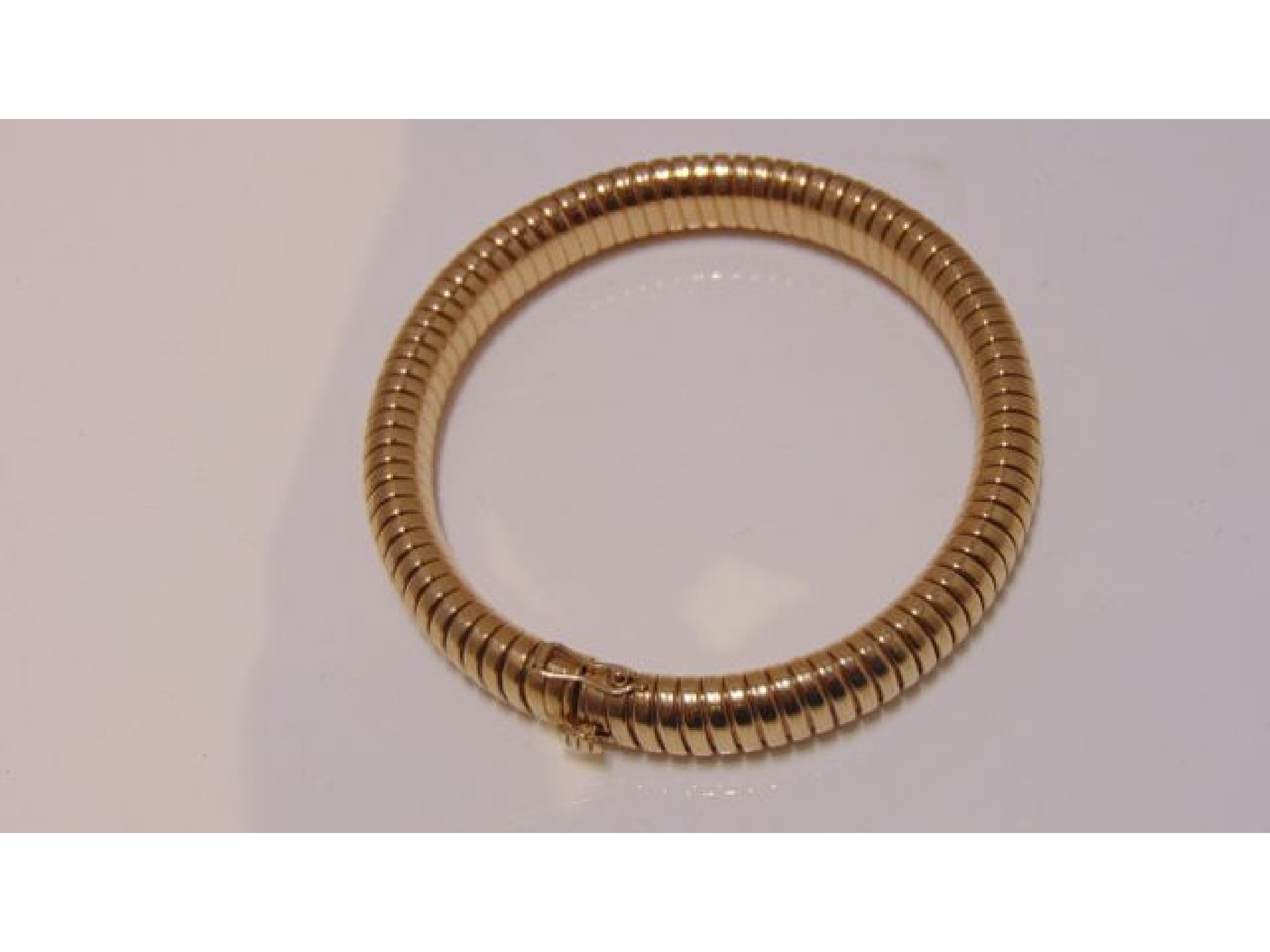 Appraisal: A ct gold flexi snake link bracelet g