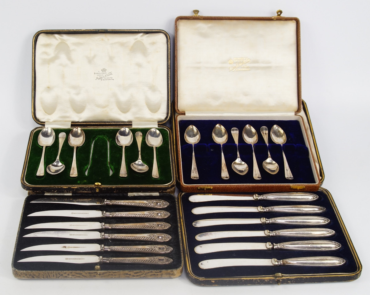 Appraisal: A set of eight silver coffee spoons Mappin Webb Sheffield