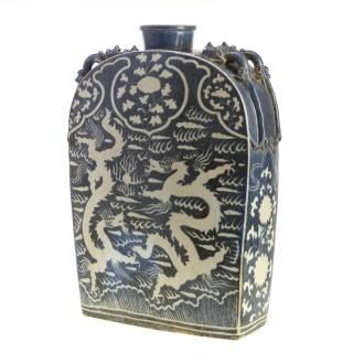 Appraisal: Lg Chinese blue and white porcelain dragon flask Lg Chinese