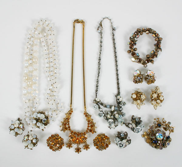 Appraisal: Vintage costume jewelry ten pc assortment including Original by Robert