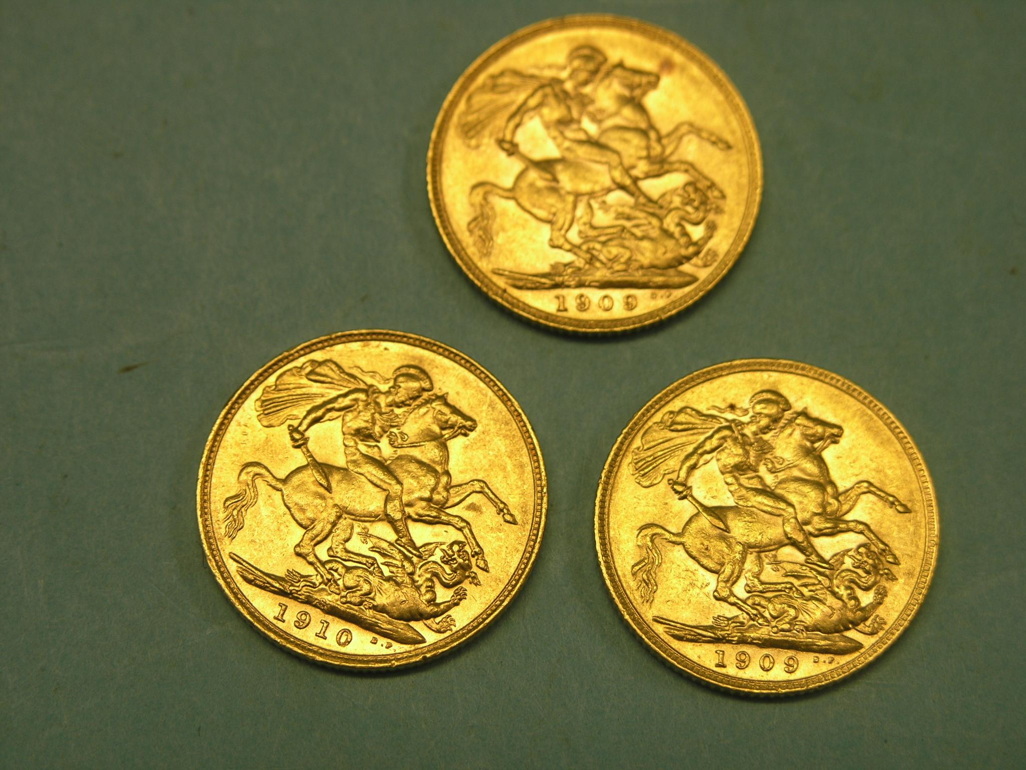 Appraisal: Three Edward VII gold Sovereigns latter Sydney mint