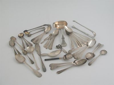 Appraisal: A mixed lot of flatware twenty eight various teaspoons and