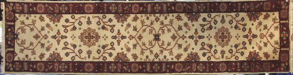 Appraisal: Indo Mahal rug ' x ' EST