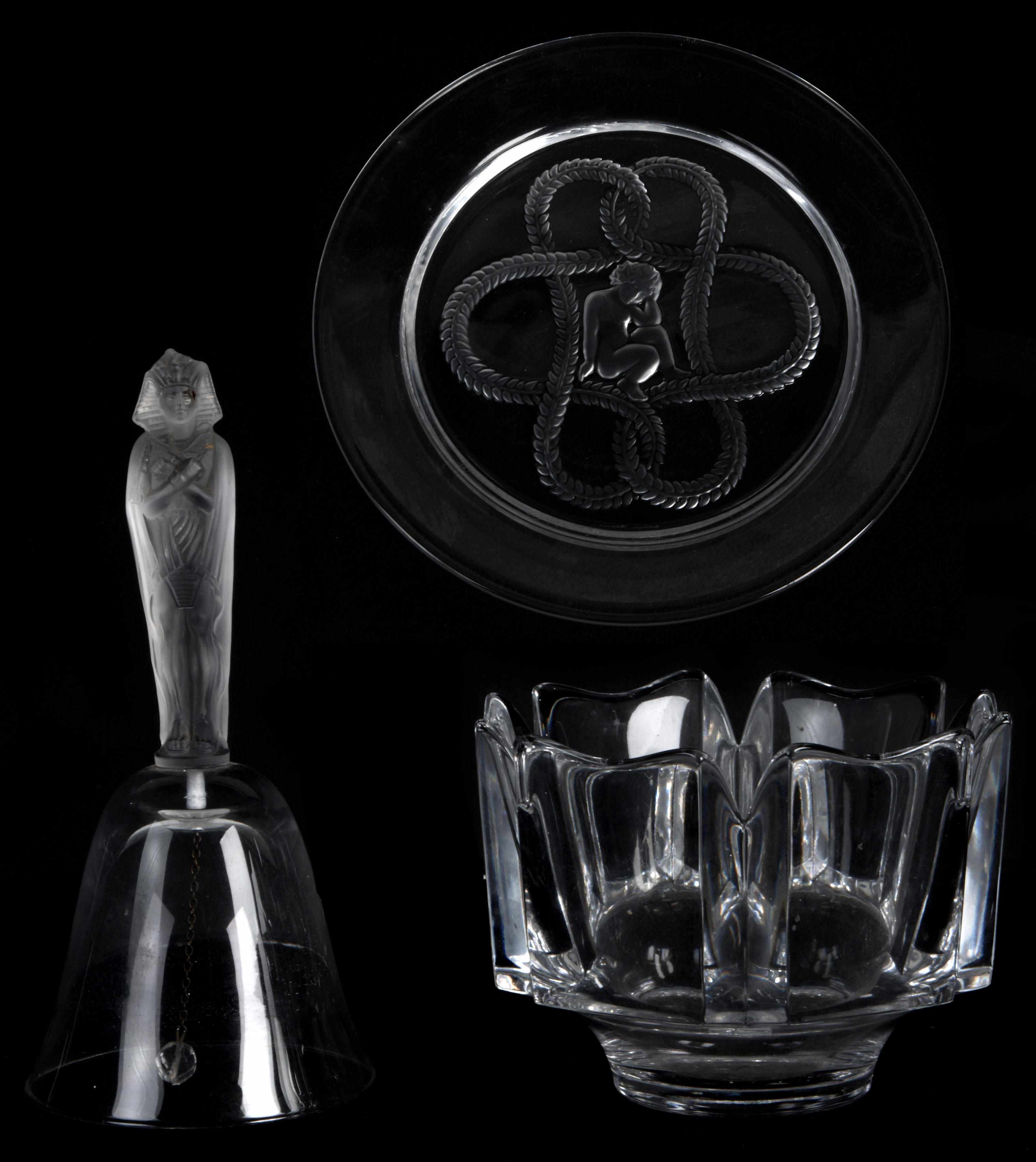 Appraisal: An assembled group of six glass objects Comprising two bowls