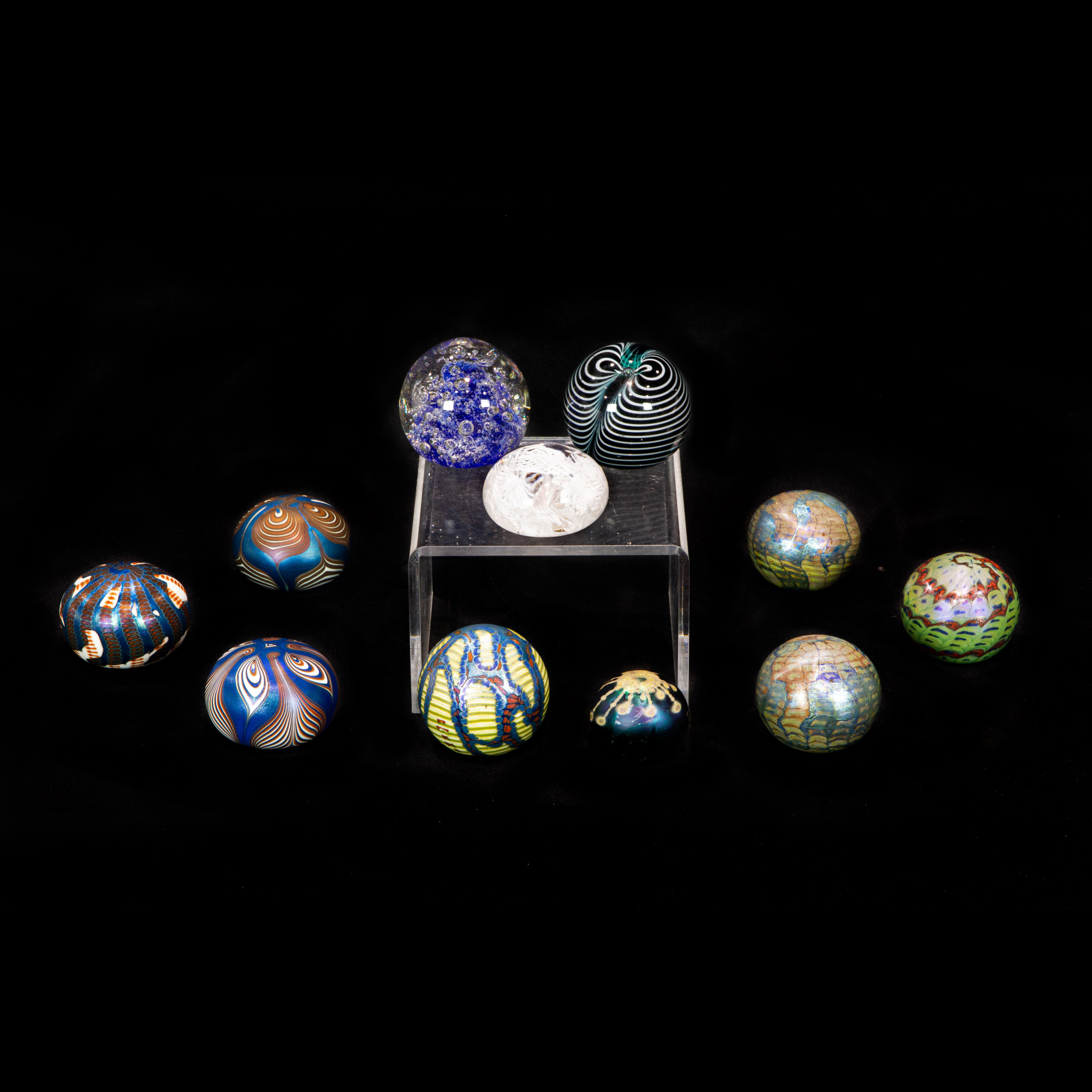 Appraisal: LOT OF ART GLASS PAPERWEIGHTS Lot of Art glass paperweights