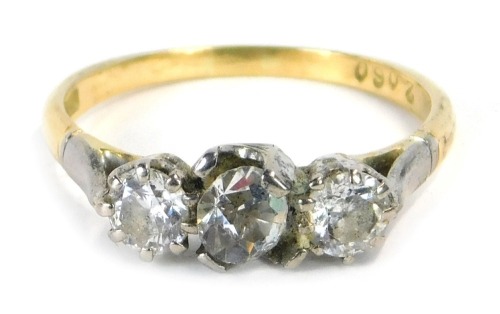 Appraisal: An ct and plat diamond three stone dress ring set