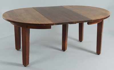 Appraisal: A Stickley Arts and Crafts Extension Dining Table In quarter-sawn