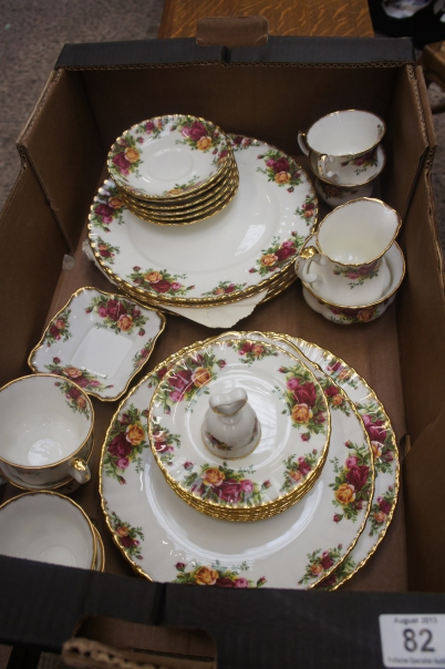 Appraisal: Tray lot to include Royal Albert Old Country Roses Dinner