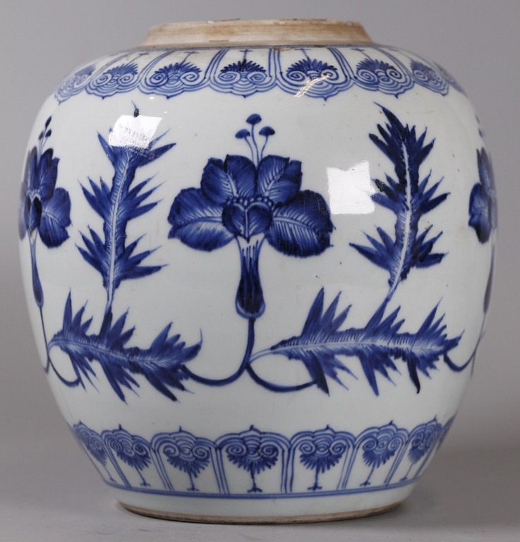 Appraisal: Chinese porcelain jar possibly th c blue and white porcelain