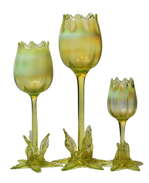 Appraisal: A GRADUATED SET OF THREE RICHARDSON TYPE URANIUM GLASS TULIP