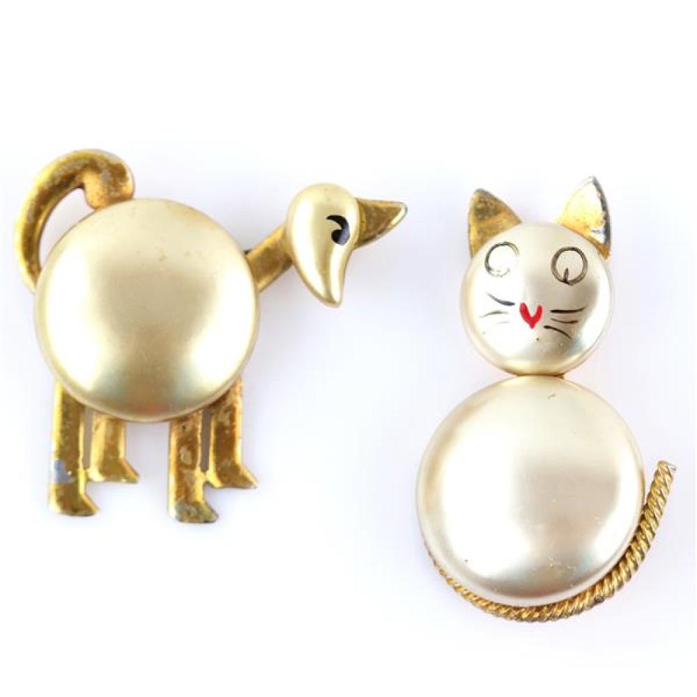 Appraisal: TWO UNSIGNED PEARL BELLY GOLD TONE CAT PINS WITH PAINTED