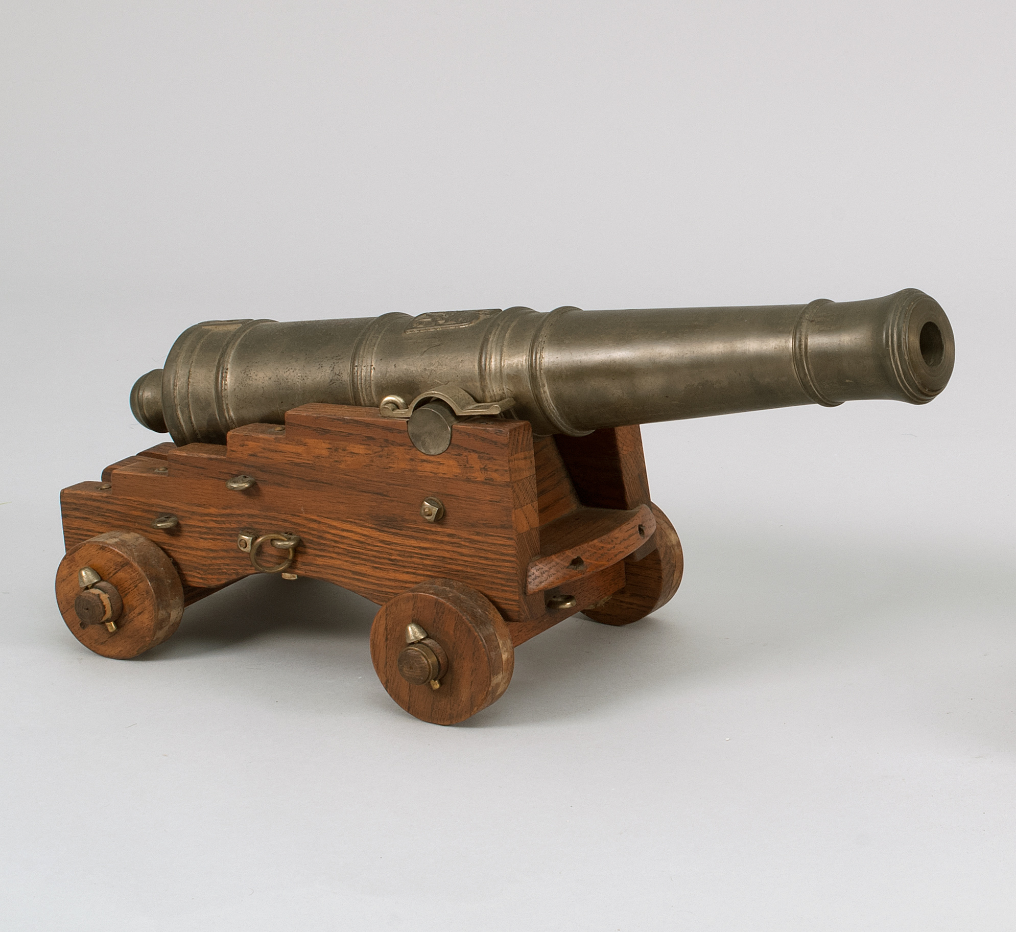 Appraisal: CAST MODEL OF A BRITISH NINE-POUND CANNON th CenturyMounted to