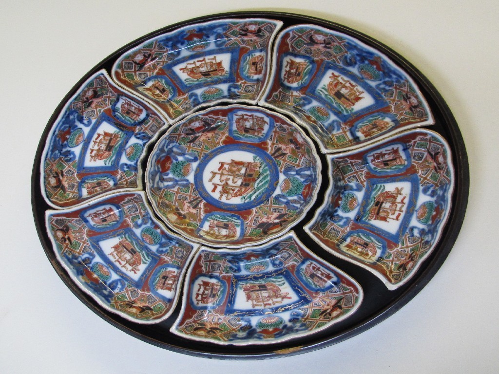 Appraisal: A Chinese hors de'ouvres set painted in the Imari palette