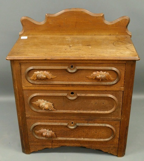 Appraisal: Victorian walnut chest of drawers c h x w x