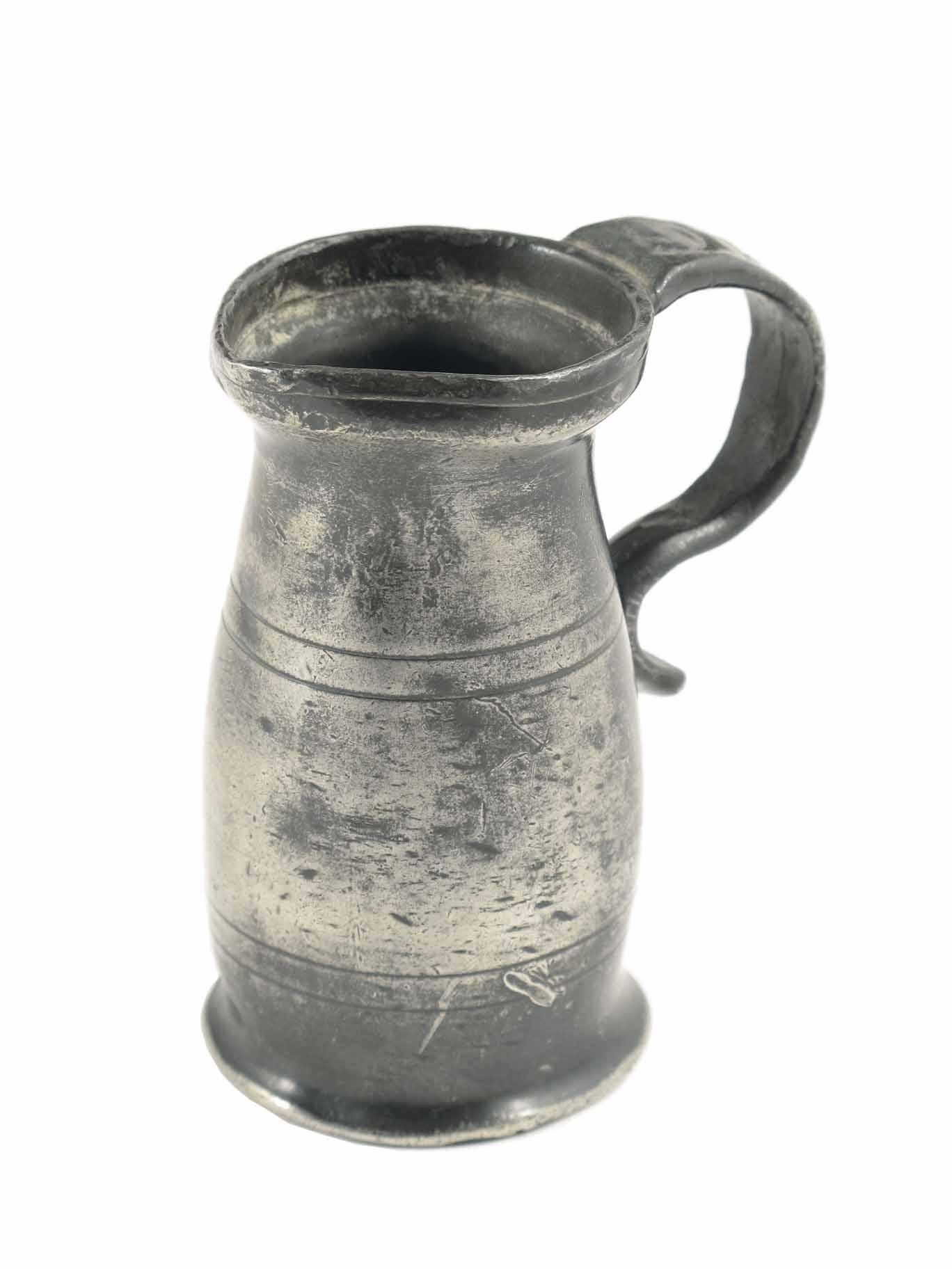 Appraisal: An early th century pewter measure