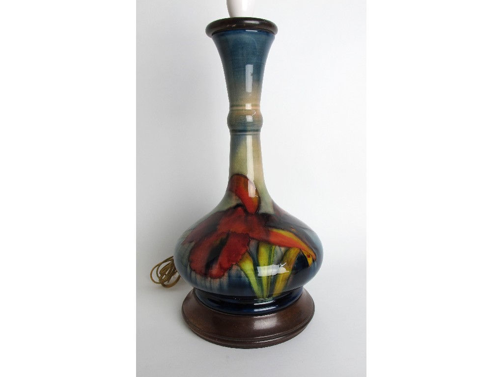 Appraisal: A Moorcroft Frilled Orchid pattern table lamp with red flowers