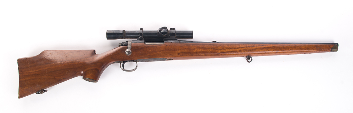 Appraisal: REMINGTON MODEL BOLT ACTION RIFLE WITH SCOPE American th century