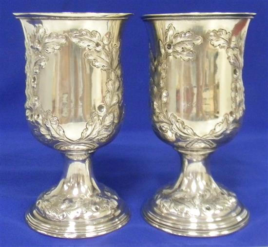 Appraisal: SILVER Pair of unmarked goblets American th C acron and